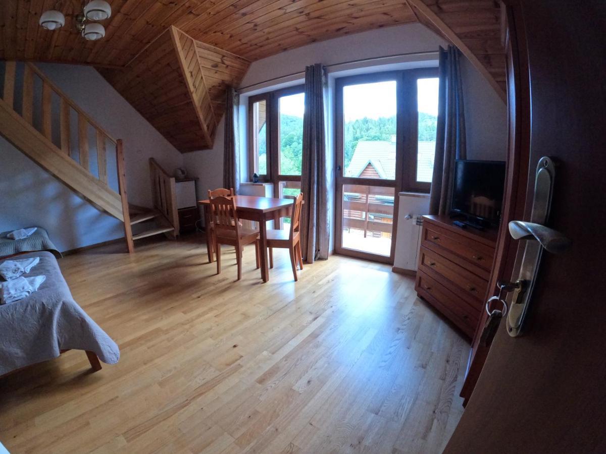 Kyczyrka Apartment Liszna Bagian luar foto